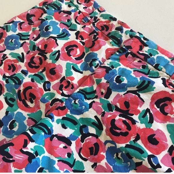 {Tommy Hilfiger} Floral Print Chino Shorts - Picture 2 of 6